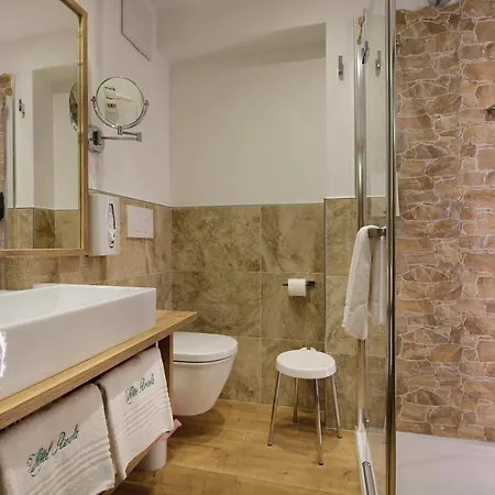 Hotel Azola Canazei