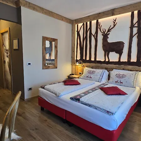 Azola Hotell Canazei