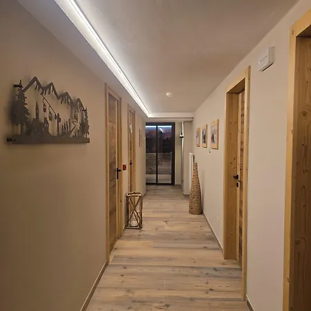 Azola Hotel