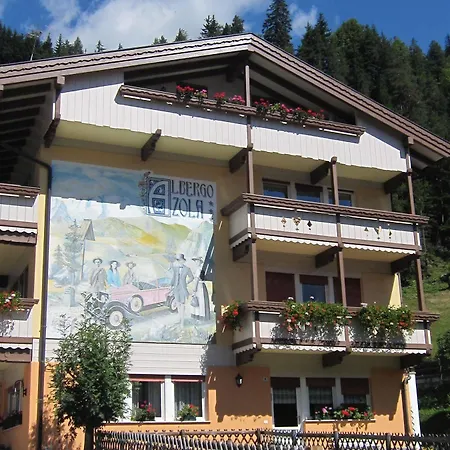 Hotel Azola Canazei