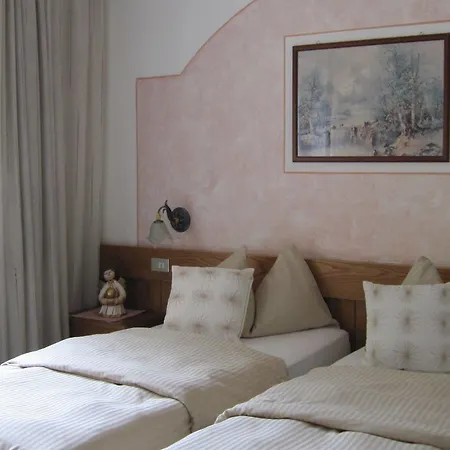 Azola Hotel Canazei