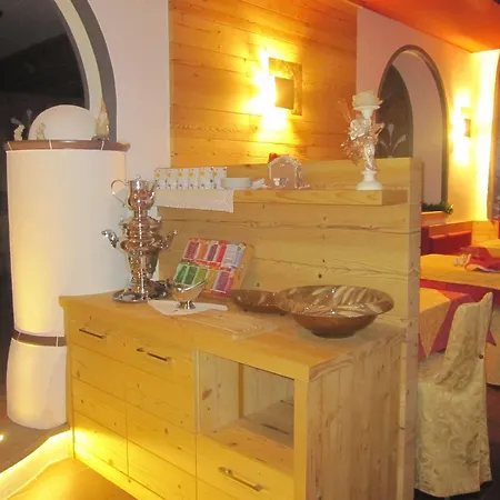 Azola Hotel 3*