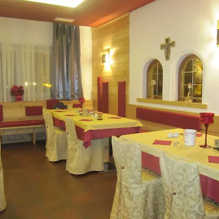 Hotel Azola