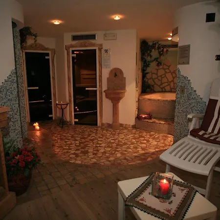 Hotel Azola 3*