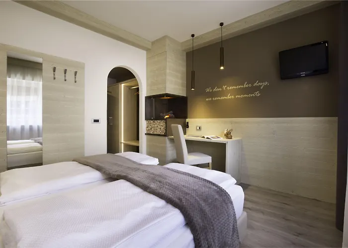 ホテル Azola カナツェーイ