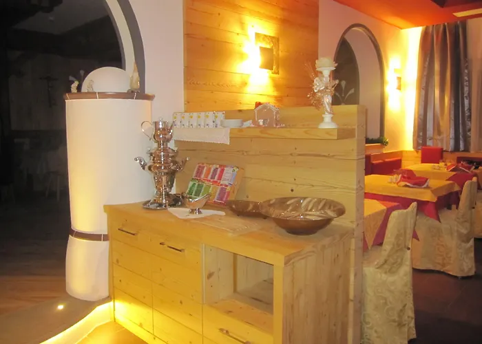 ホテル Azola カナツェーイ