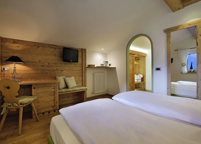 ホテル Azola カナツェーイ